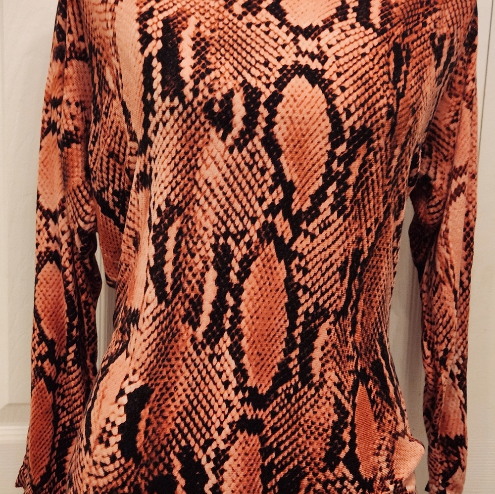 INC International Concepts Orange and Brown Snake Skin Patterned Top Sz Lg